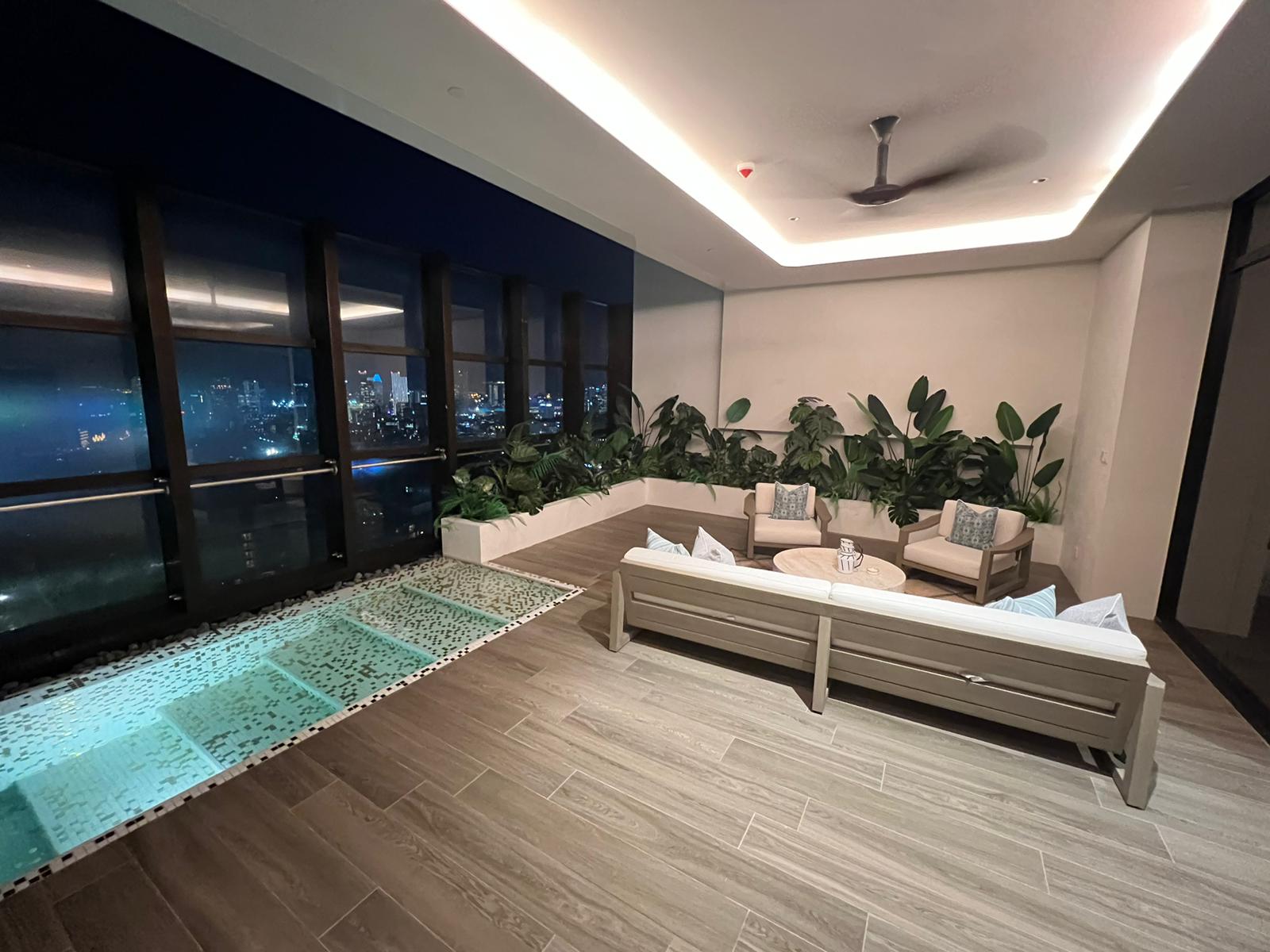 The Ritz-carlton Residences Gallery Image 16